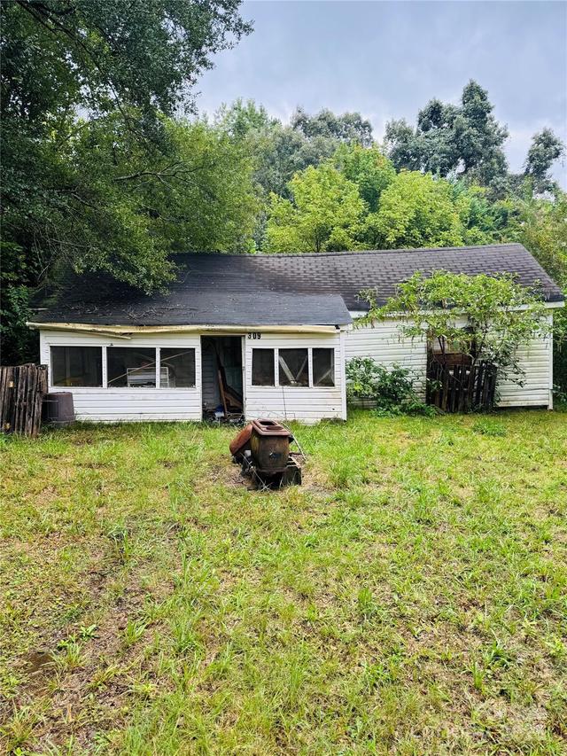 309 Oakland Ave., Belmont, NC 28012