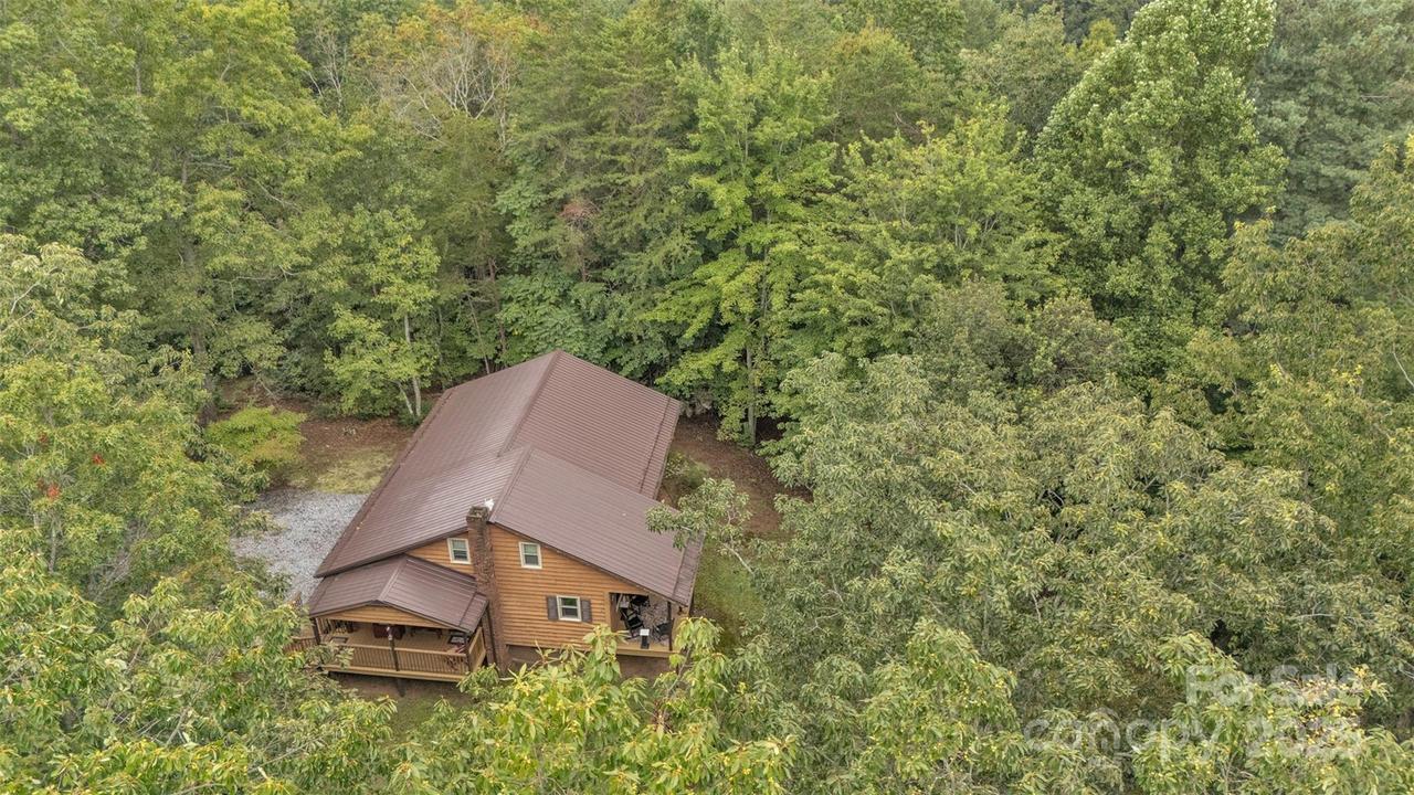 386 Natures Walk Ln., Taylorsville, NC 28681