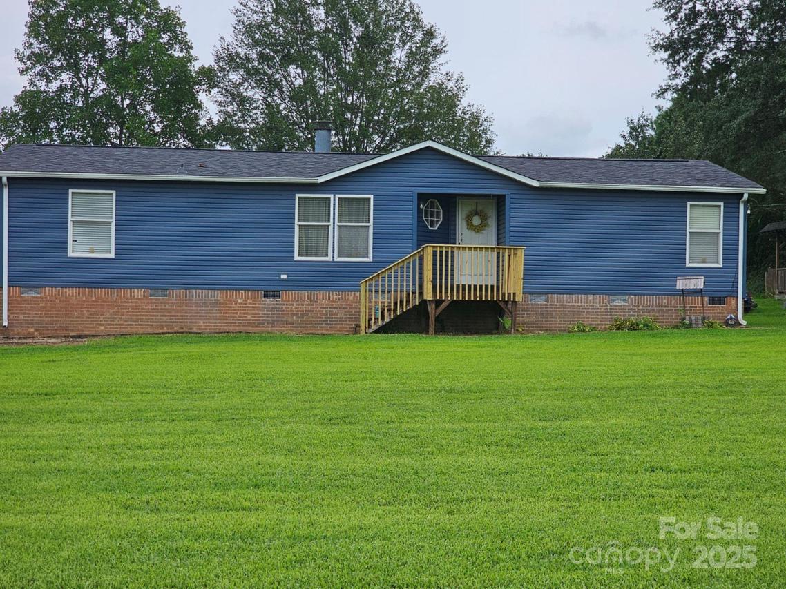 434 Howard Lingerfelt Rd., Vale, NC 28168