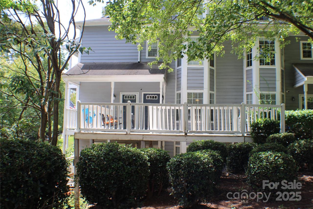6039 Treetop Ct., Charlotte, NC 28212