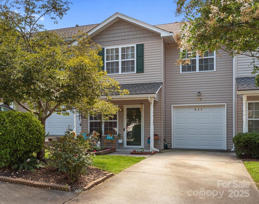 429 Wiltshire Cir., Fletcher, NC 28732