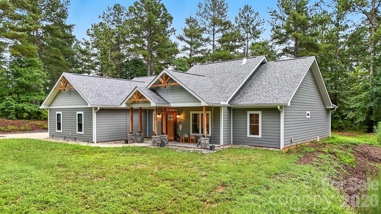 1327 Scenic Ln., Granite Falls, NC 28630