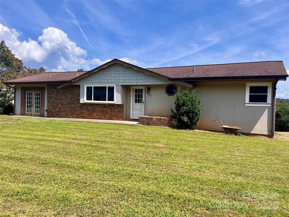 657 Arrowhead Tr., Marion, NC 28752