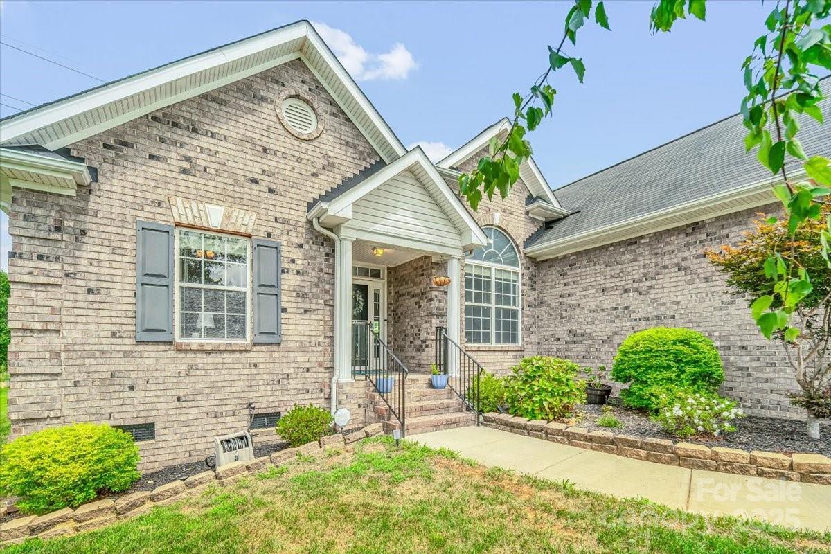 3359 Flagler Cir., Midland, NC 28107