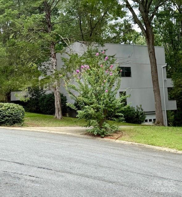3423 Tinkerbell Ln., Charlotte, NC 28210