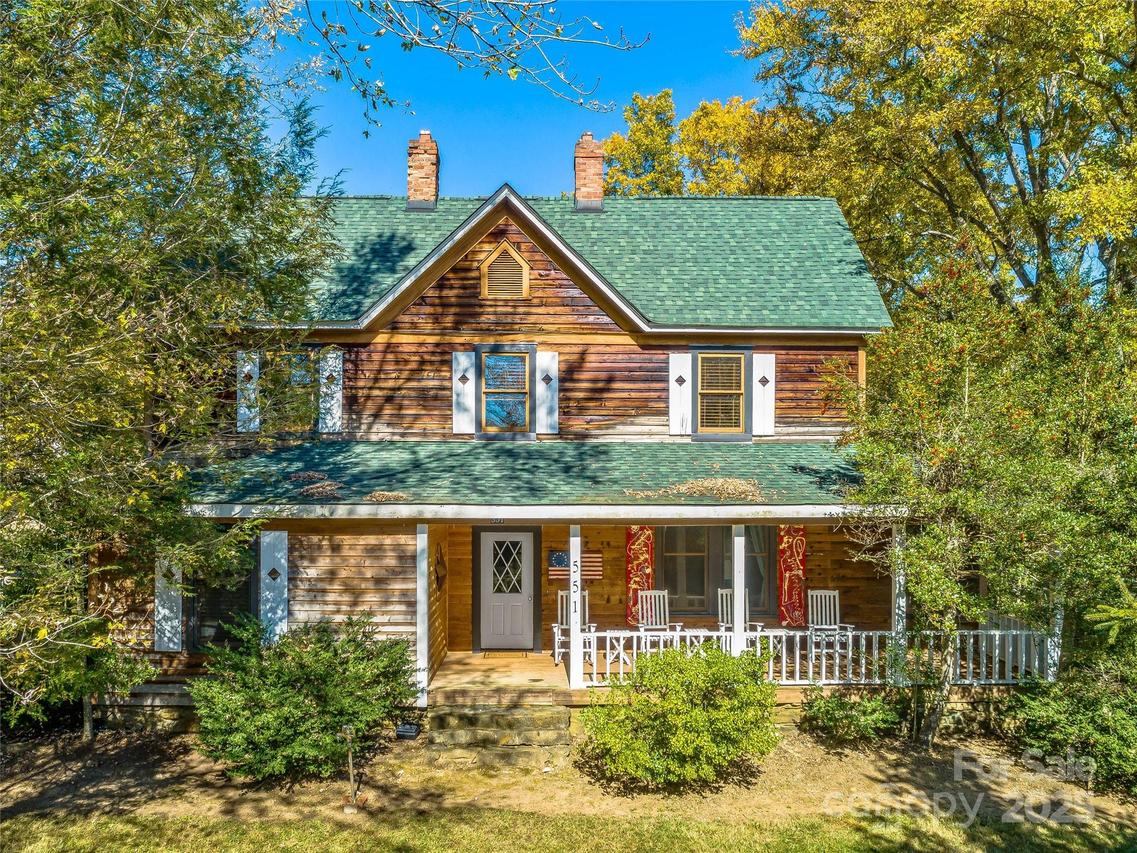 551 Bee Tree Rd. #1, Swannanoa, NC 28778