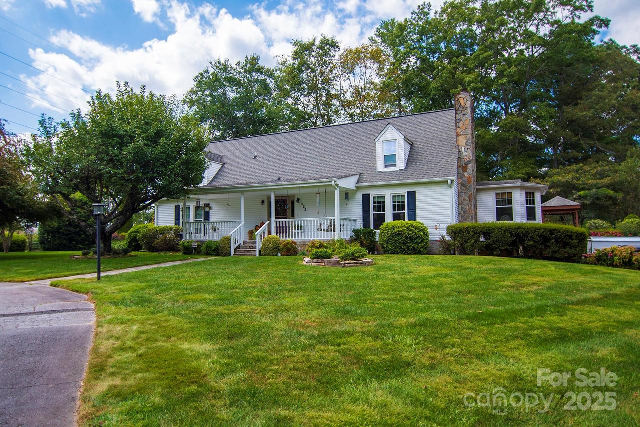 132 Serenity Cir., Hendersonville, NC 28792