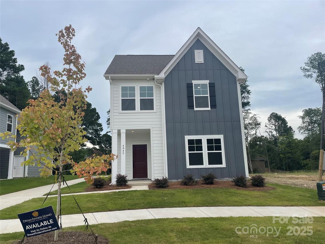 4045 Grommet Ct., Matthews, NC 28105