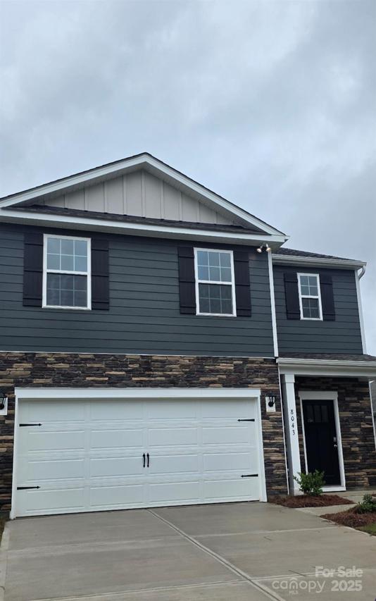 8043 Plymouth Dr., Sherrills Ford, NC 28673