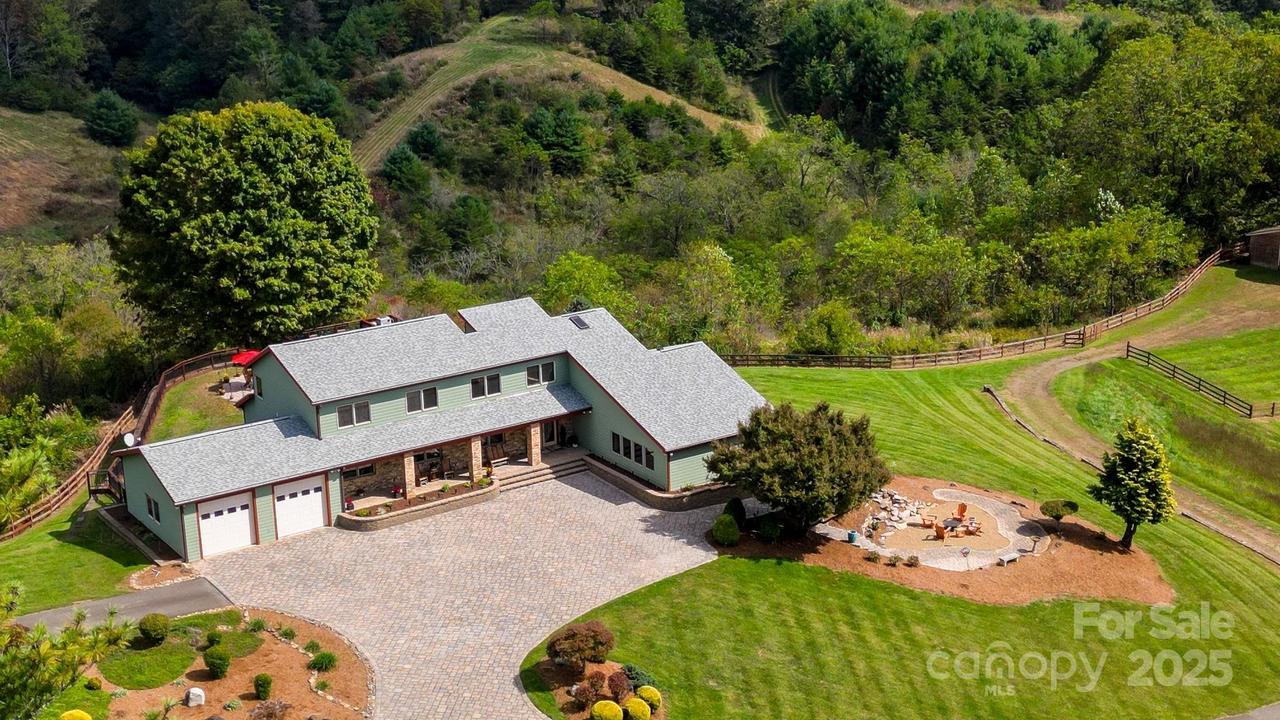 3319 Bull Creek Rd., Marshall, NC 28754