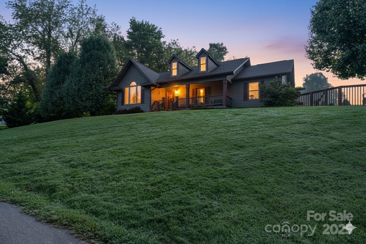 57 Stillwater Springs Rd., Burnsville, NC 28714