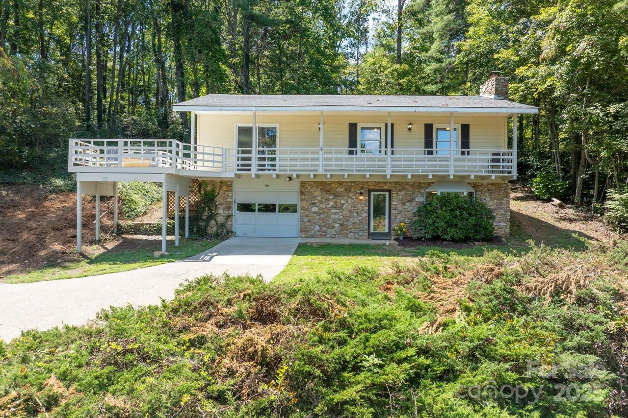 50 Springwood Dr., Asheville, NC 28805