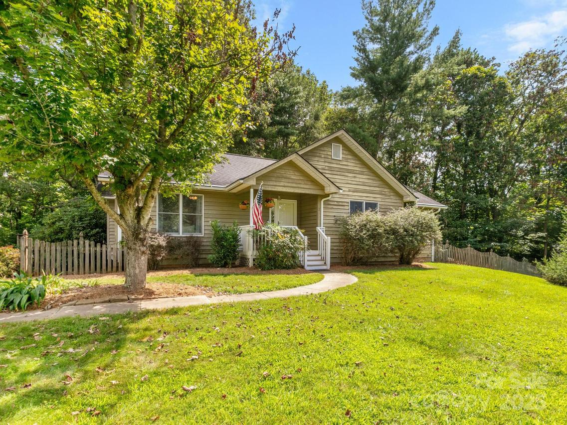 1 Clarks Chapel Ridge Rd., Weaverville, NC 28787