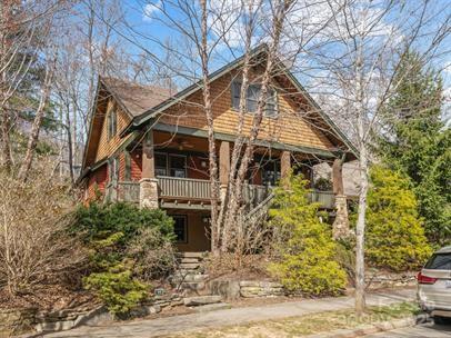50 Cheshire Dr., Black Mountain, NC 28711