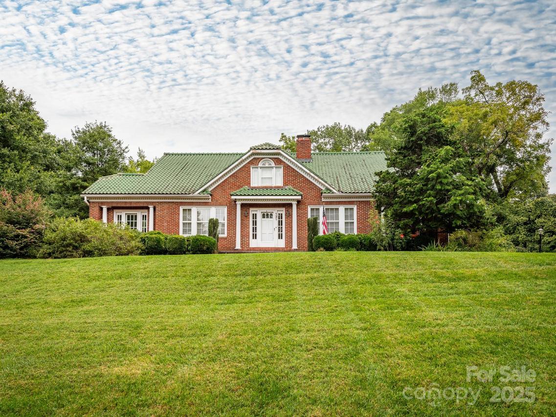 121 Louise Dr., Concord, NC 28025