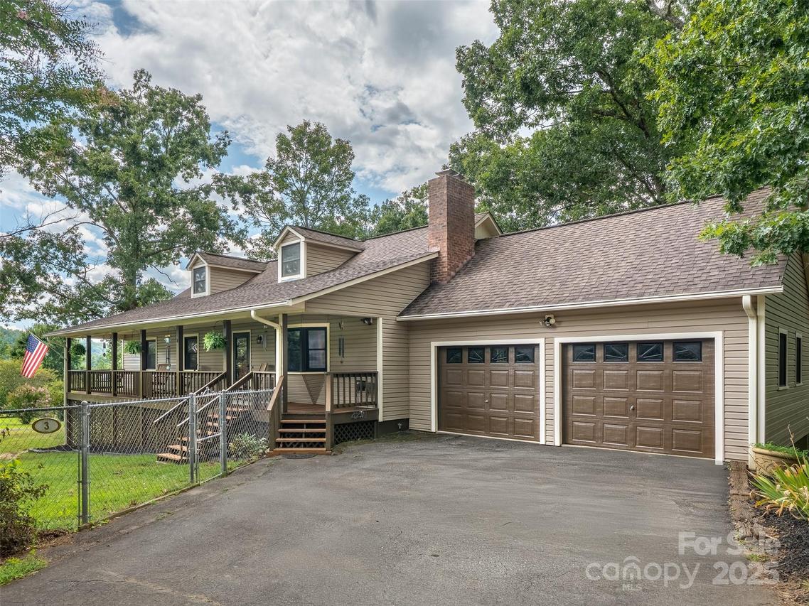 3 Pleasant View Dr., Weaverville, NC 28787