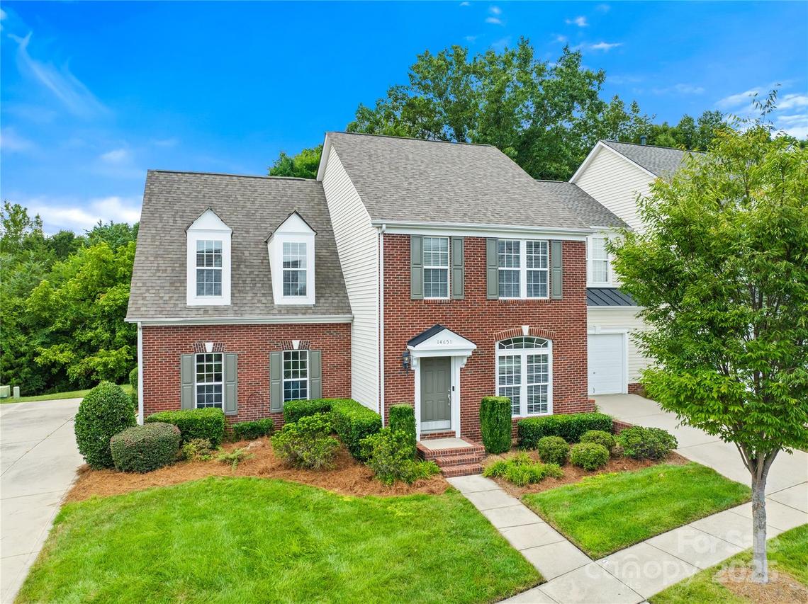 14651 Greenpoint Ln., Huntersville, NC 28078