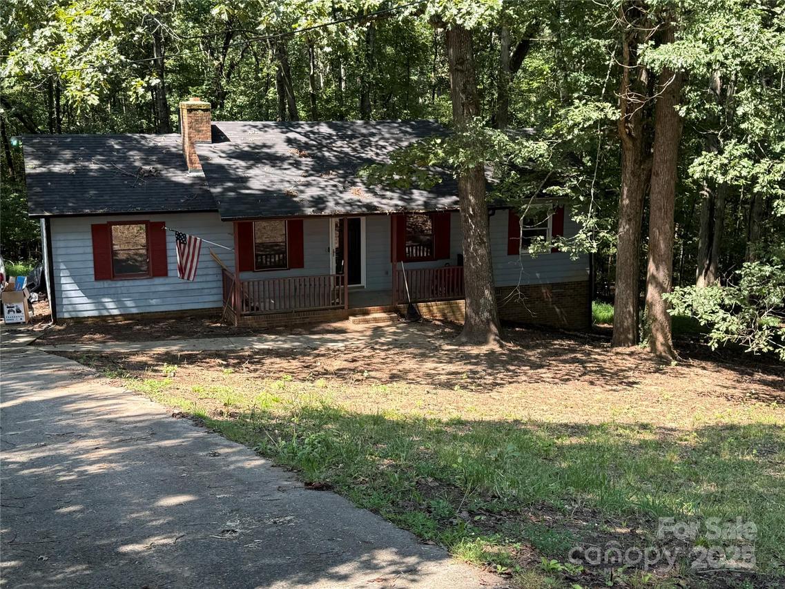 4513 Lisa Dr., Gastonia, NC 28056