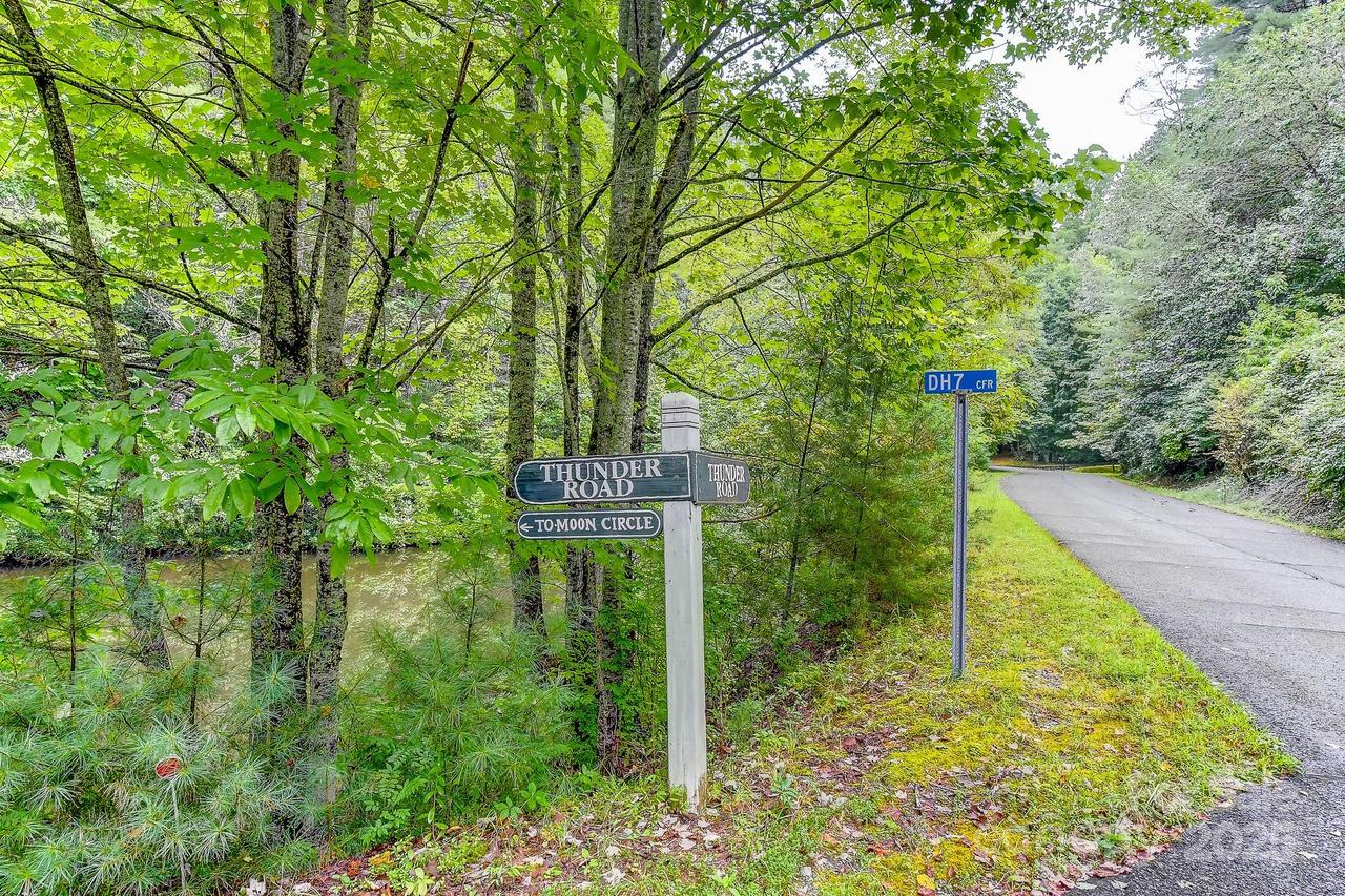 99999 Thunder Rd., Brevard, NC 28712