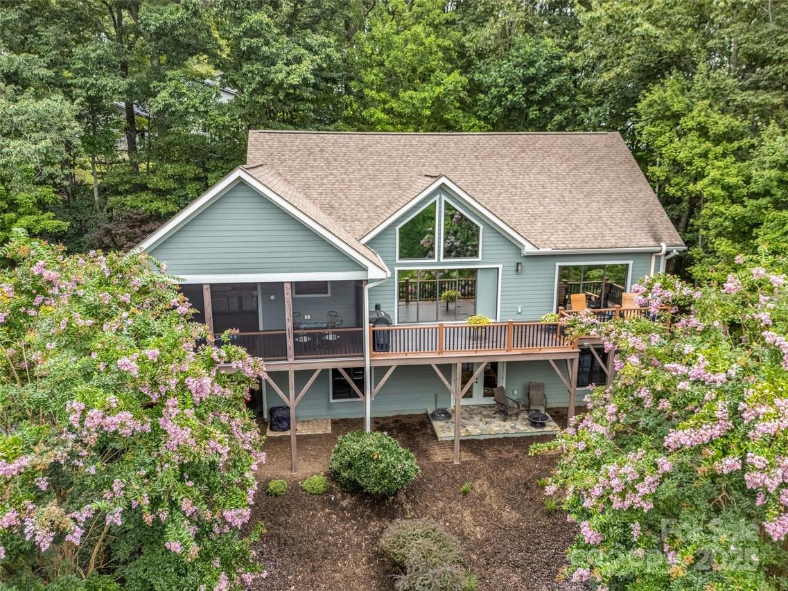 21 Sugar Maple Dr., Mills River, NC 28759