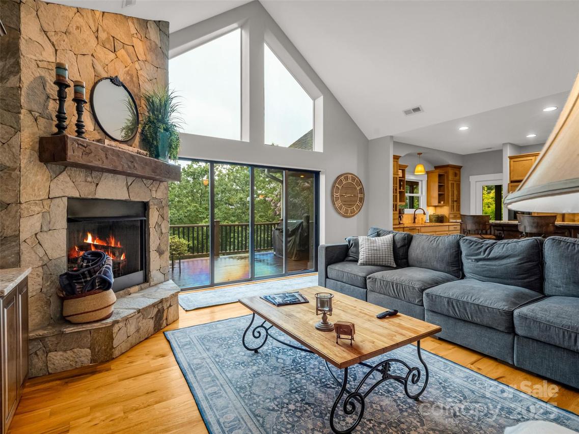 21 Sugar Maple Dr., Mills River, NC 28759