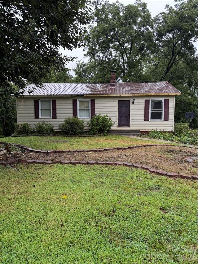 104 Whitley Rd., Morganton, NC 28655