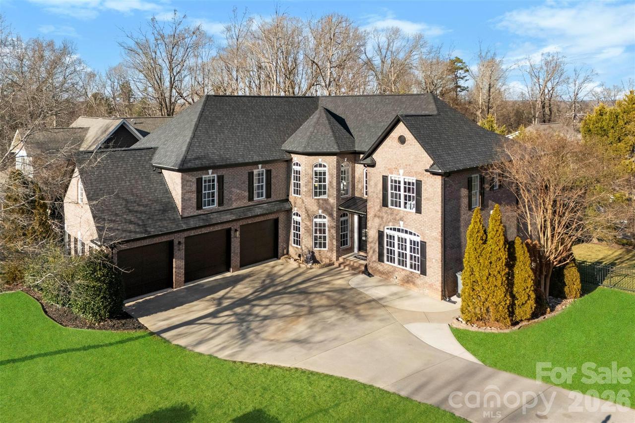 4134 Burnage Hall Rd., Harrisburg, NC 28075