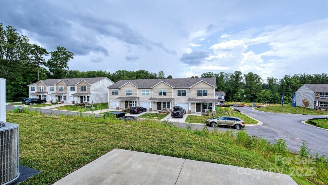 99 Clear Creek Ln., Waynesville, NC 28785