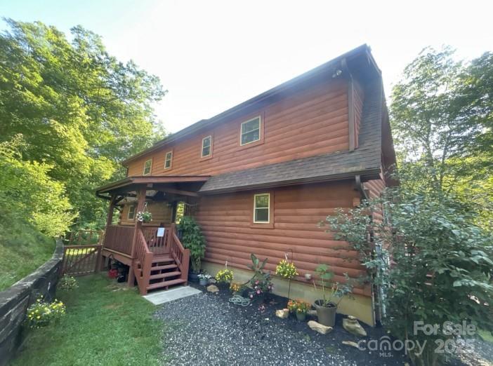 201 Stockton Rd., Franklin, NC 28734