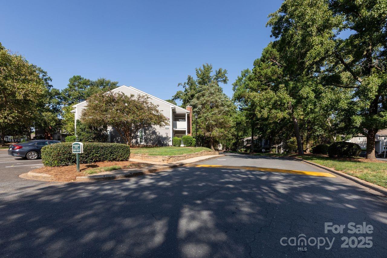 3217 Heathstead Pl. #C, Charlotte, NC 28210