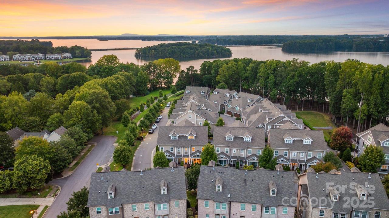 748 Amalfi Dr., Davidson, NC 28036