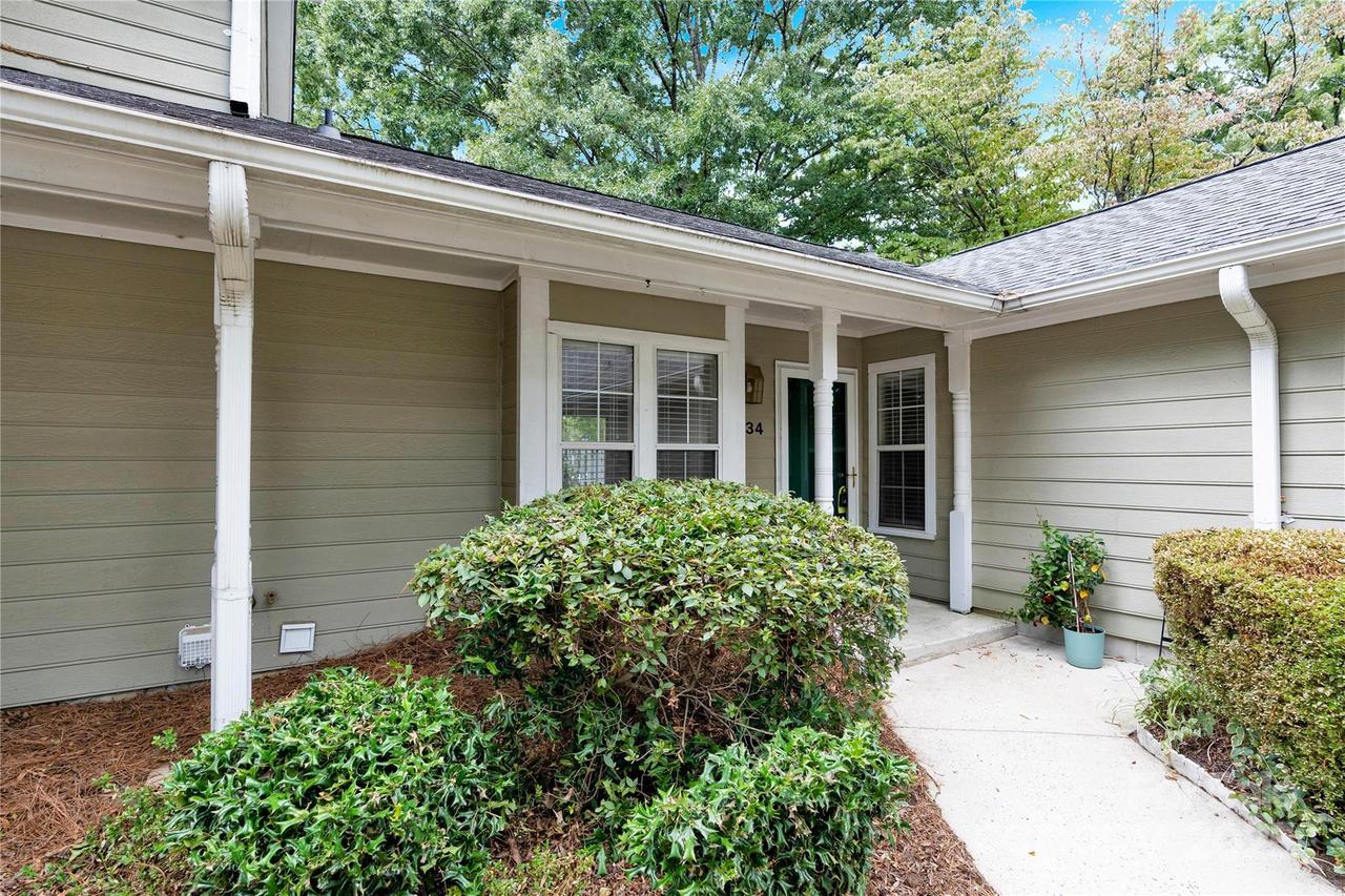 2734 Tiergarten Ln., Charlotte, NC 28210