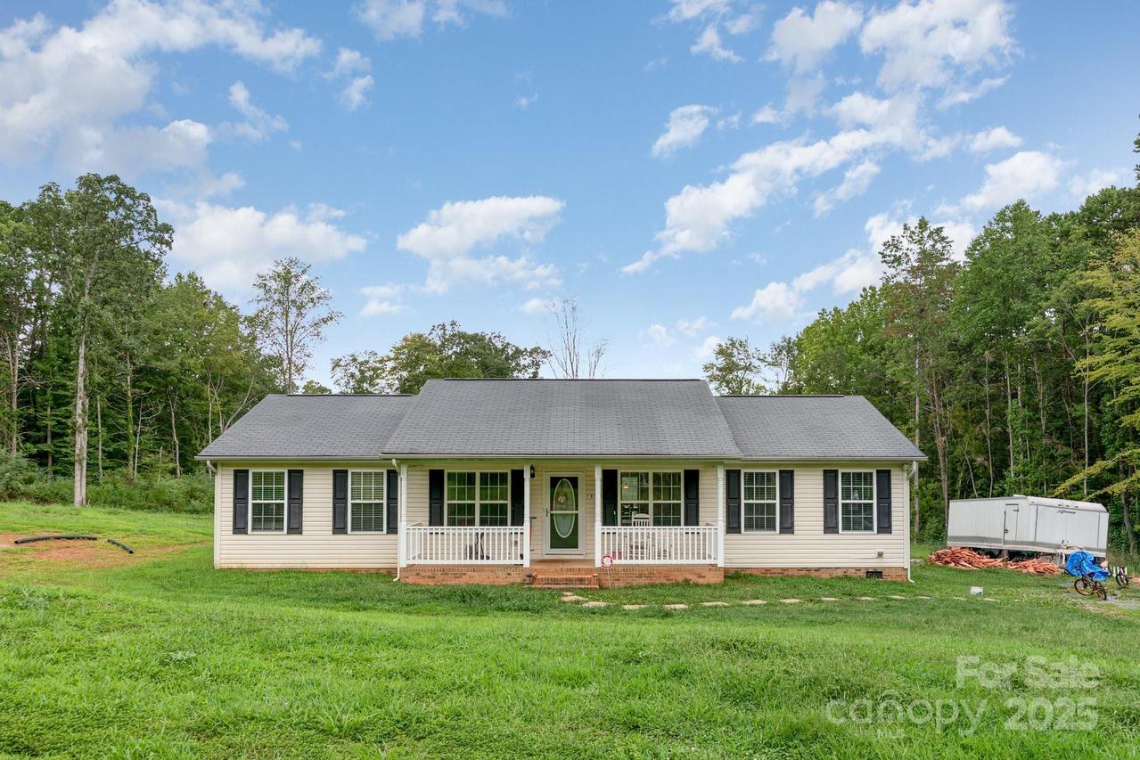 1905 Dallas Stanley Hwy., Stanley, NC 28164
