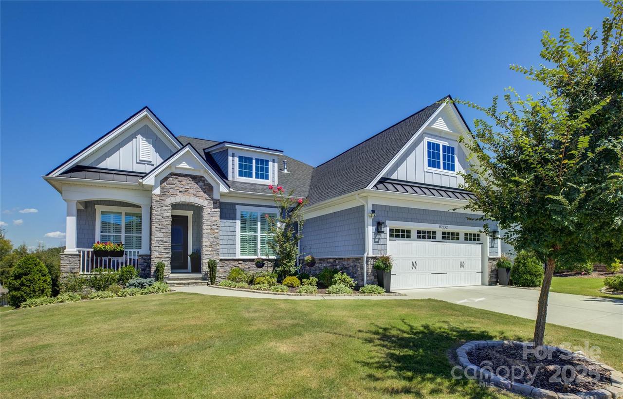 82132 Standing Oak Dr., Charlotte, NC 28278