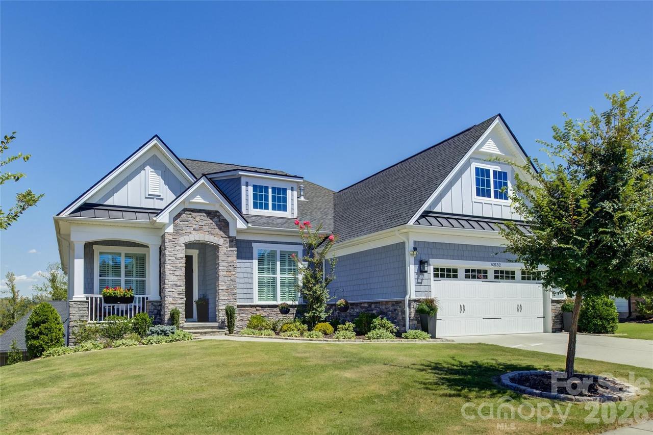 82132 Standing Oak Dr., Charlotte, NC 28278