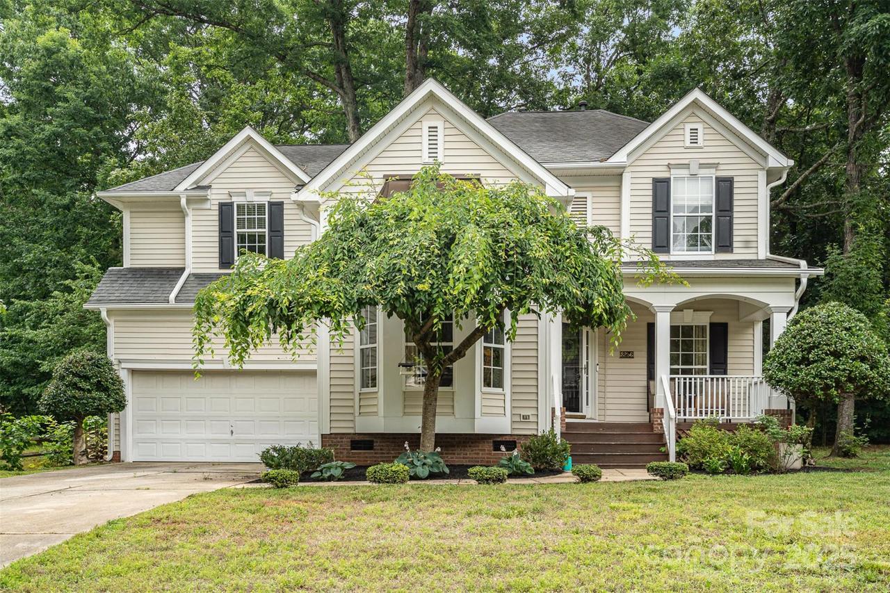 8256 Chatham Oaks Dr., Concord, NC 28027