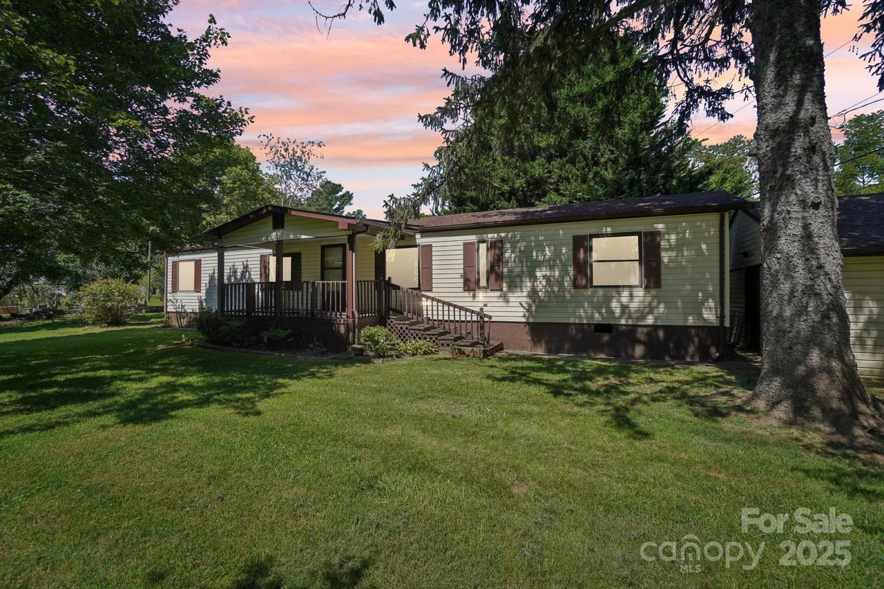 23 Jones Cir., Fletcher, NC 28732