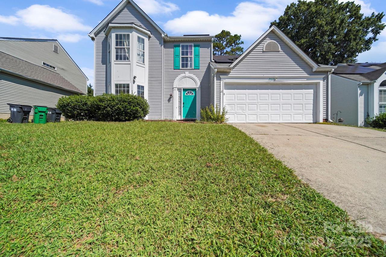 2010 Mallard Woods Pl. #17, Charlotte, NC 28262