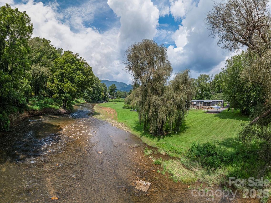 248 Max Thompson Rd., Canton, NC 28716