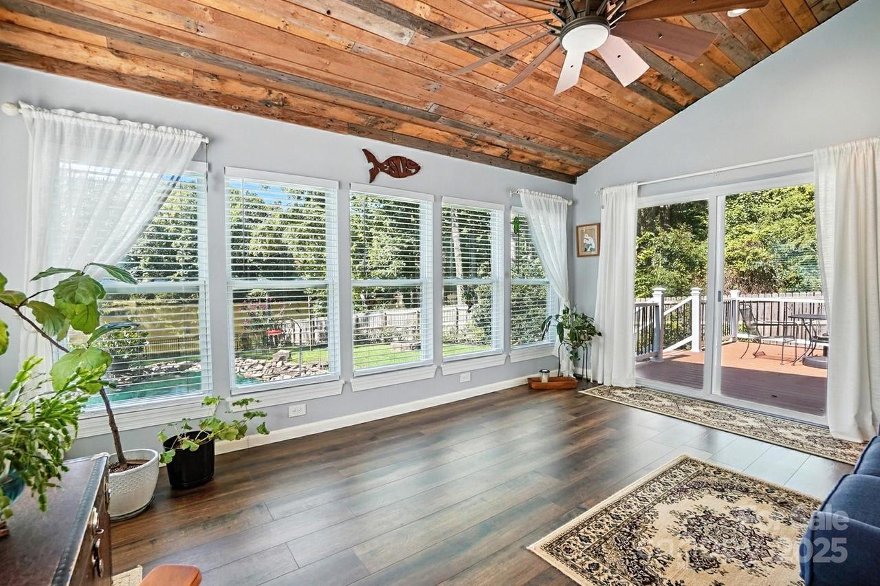 10219 Windtree Ln., Charlotte, NC 28215