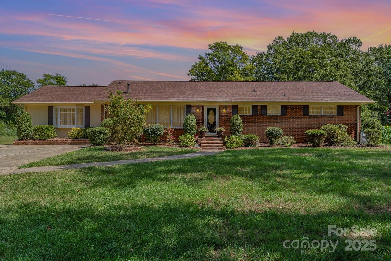 1901 Little Rock Rd., Charlotte, NC 28214