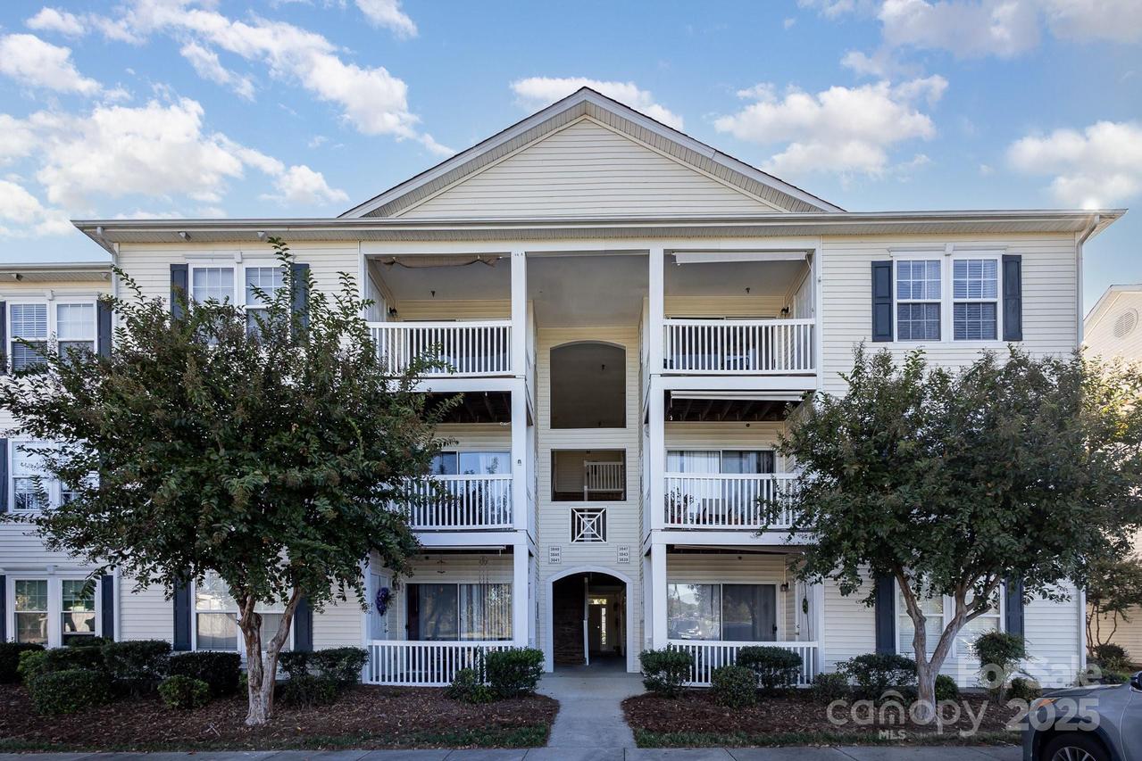 3847 Carl Parmer Dr., Harrisburg, NC 28075