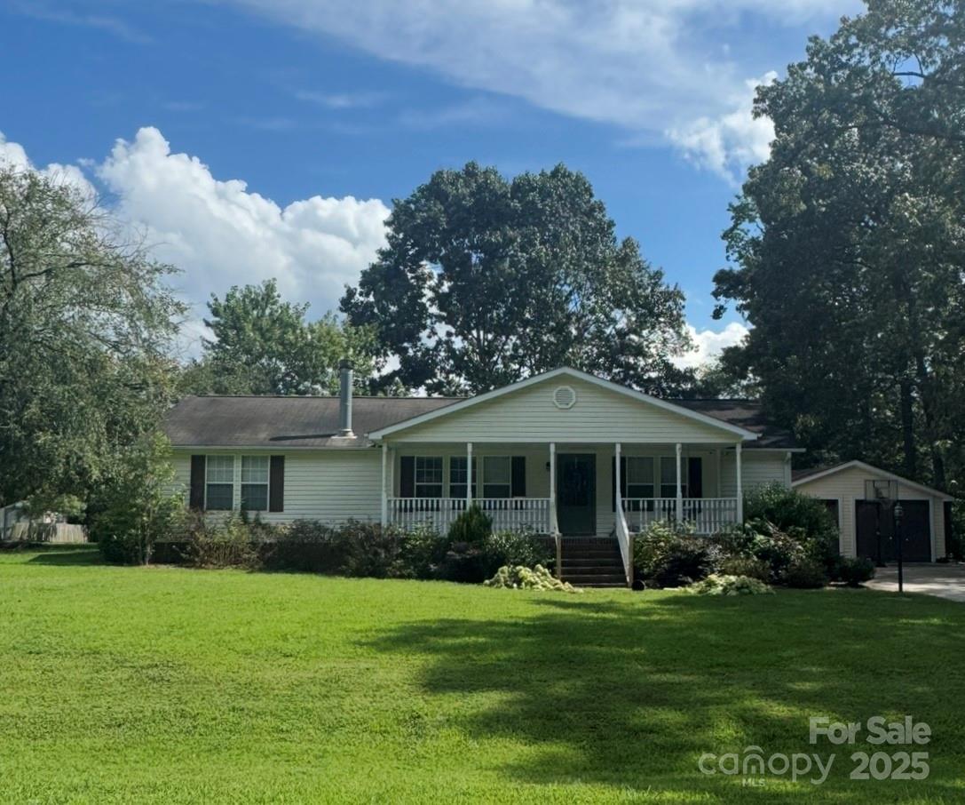 509 James C Ln., Dallas, NC 28034