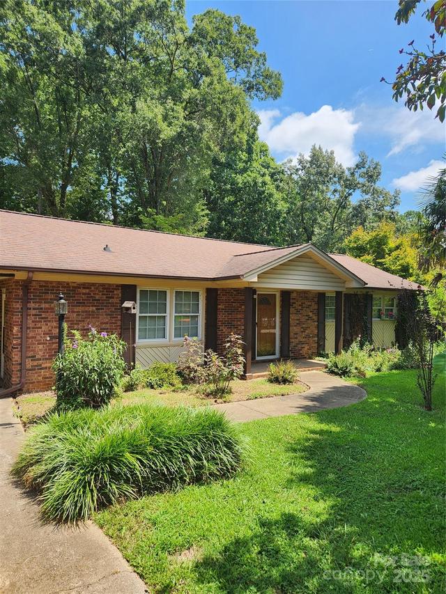1530 Moore Dr., Gastonia, NC 28054
