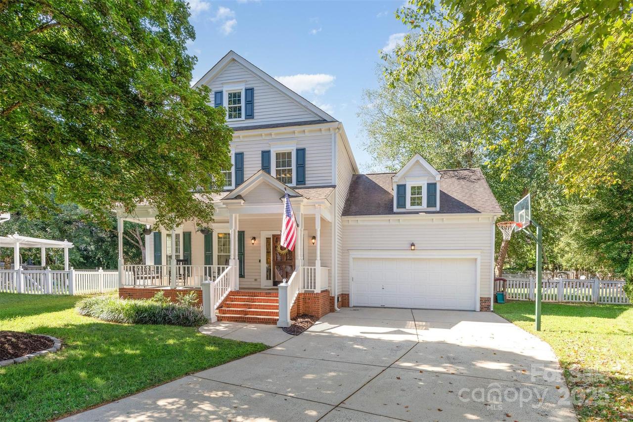 7604 Rathlin Ct., Charlotte, NC 28270