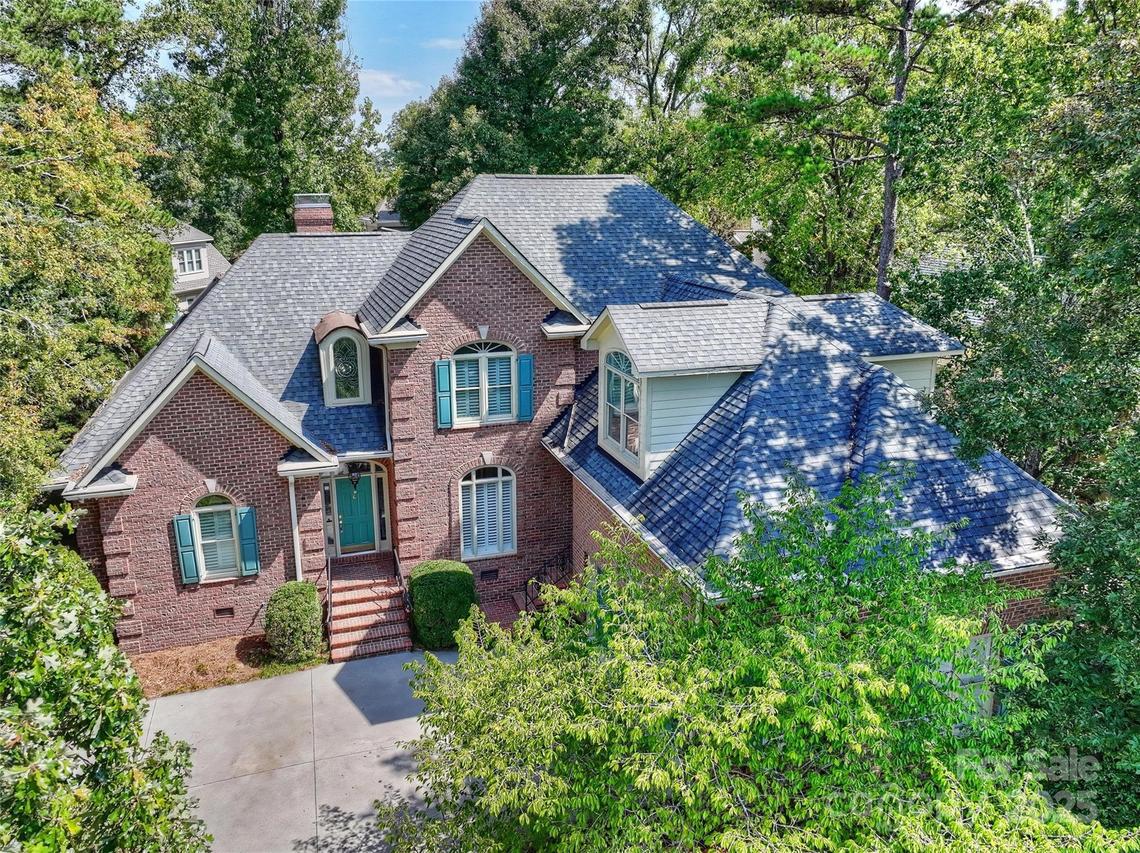 6921 Linkside Ct., Charlotte, NC 28277