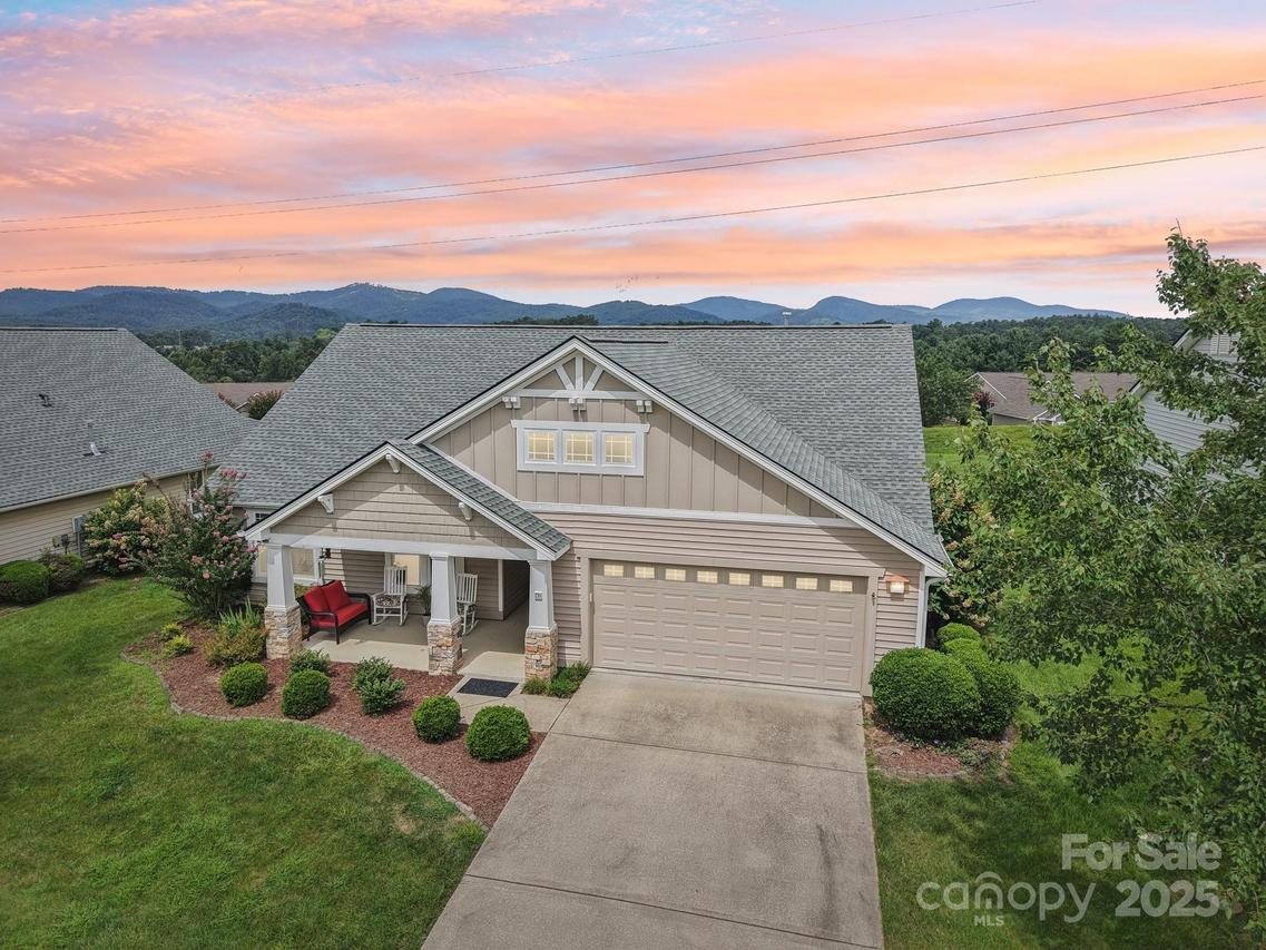 42 Wild Pheasant Run, Hendersonville, NC 28792