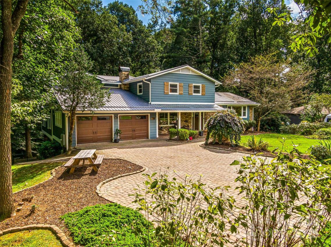 135 Dogwood Dr., Brevard, NC 28712