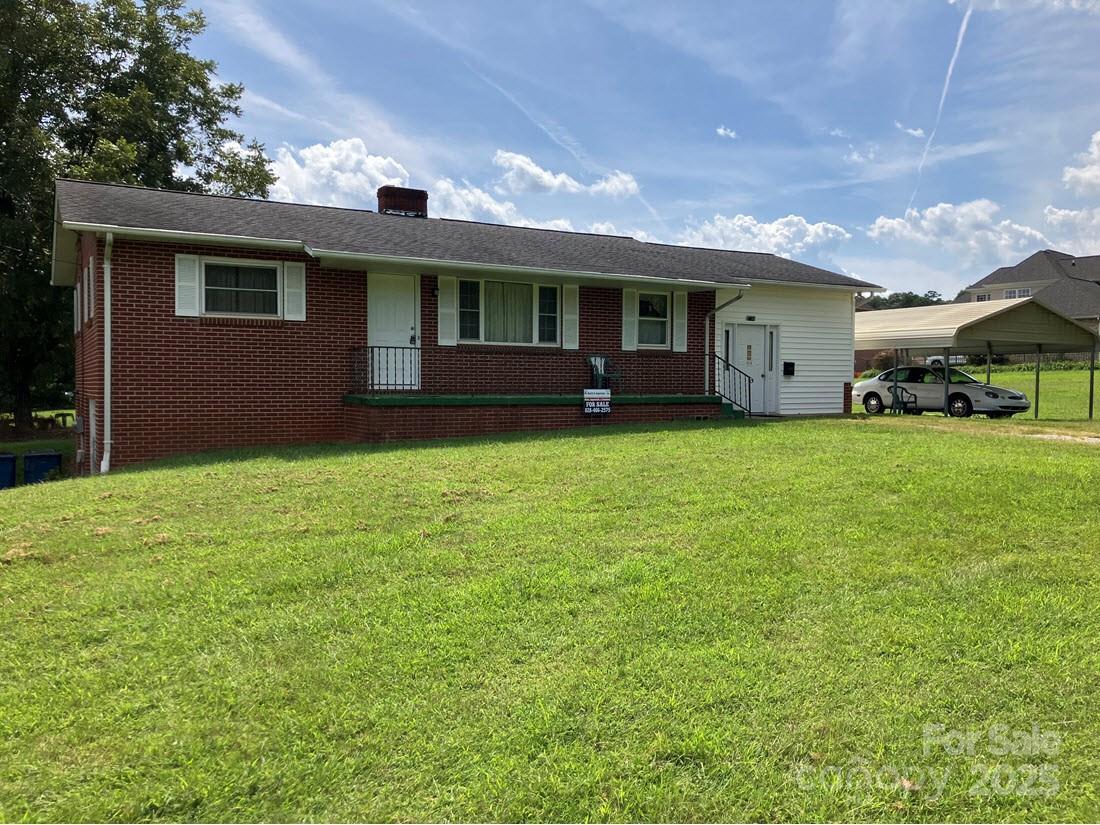 2014 NE 31st Avenue Ave., Hickory, NC 28601