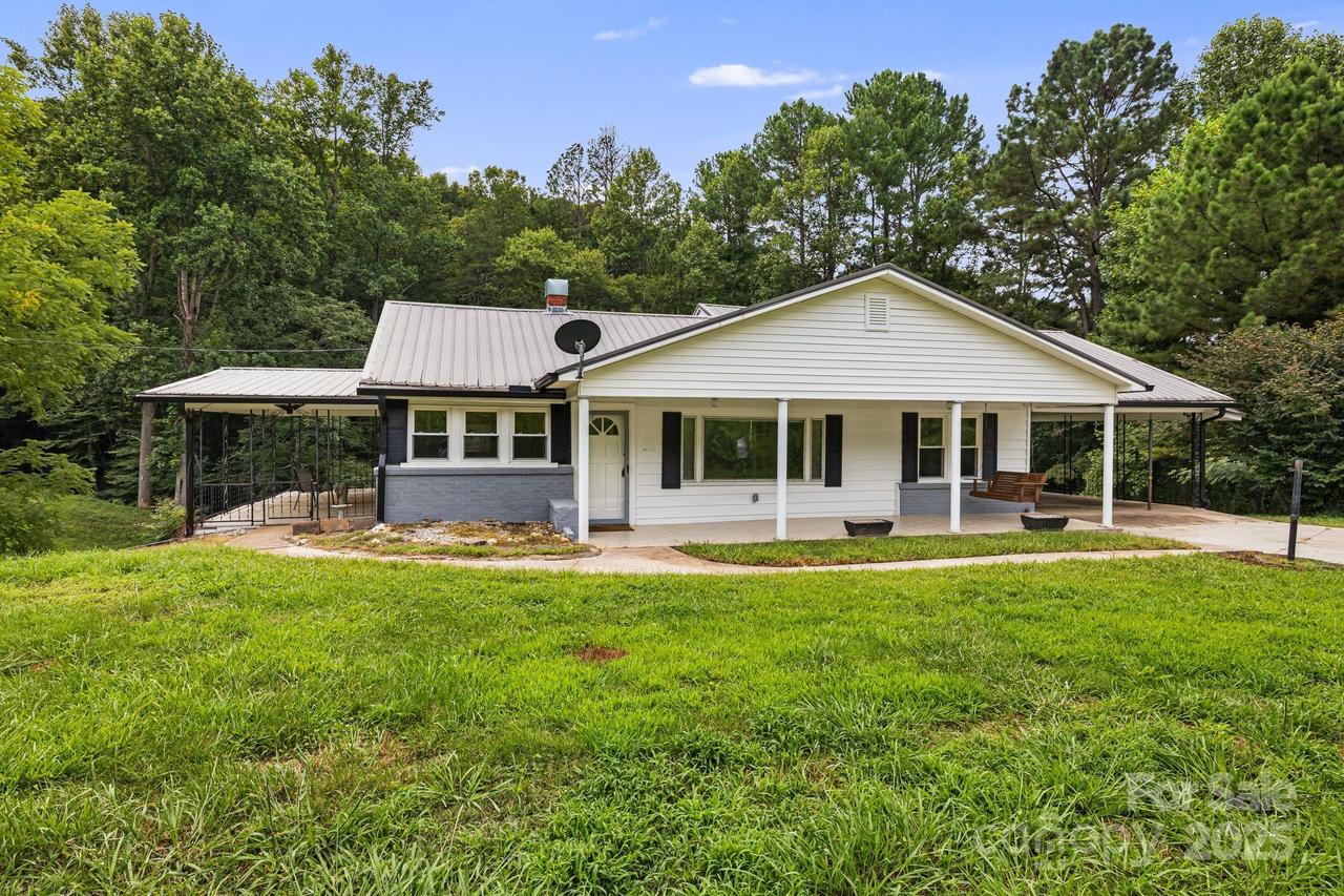 8171 Sugar Hill Rd., Marion, NC 28752